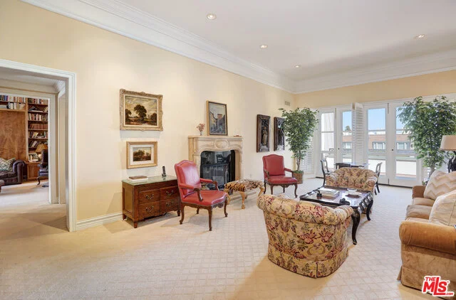 10100 Empyrean #304, Los Angeles, CA 90067