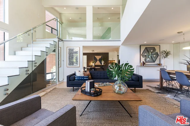 8563 Brier, Los Angeles, CA 90046