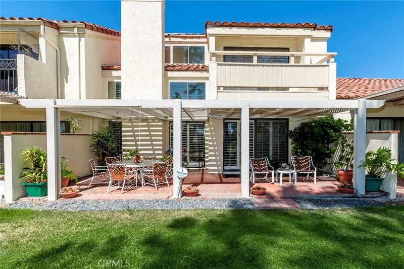 434 Pinehurst, Fullerton, CA 92835