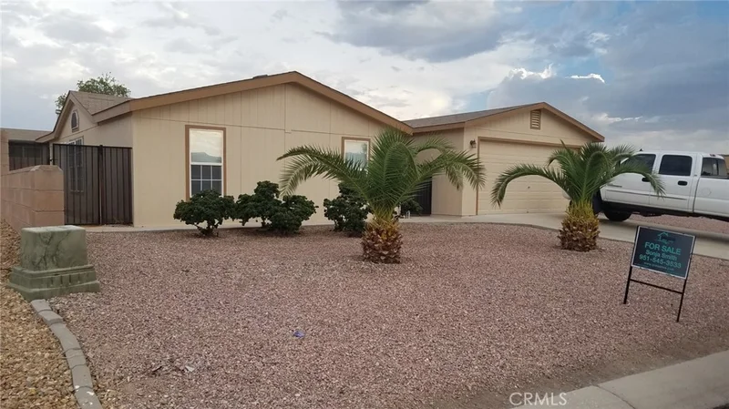 4324 S. Amanda #8, Bullhead City, CA 86426