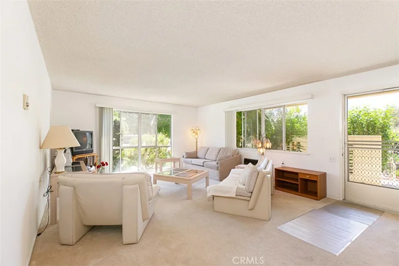 185 Avenida Majorca #C, Laguna Woods, CA 92637