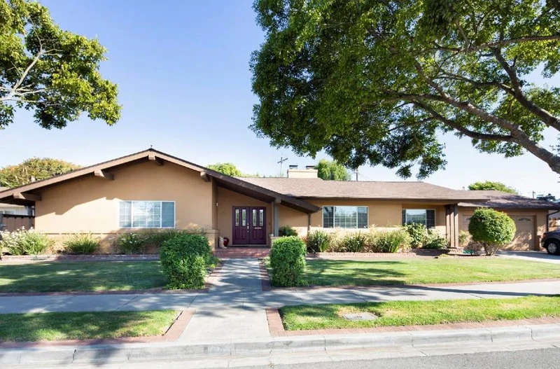 1233 Pajaro, Salinas, CA 93901
