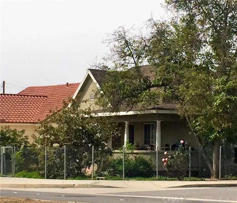 1015 Garey, Pomona, CA 91766