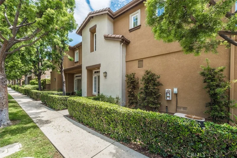 56 Ardmore, Irvine, CA 92602