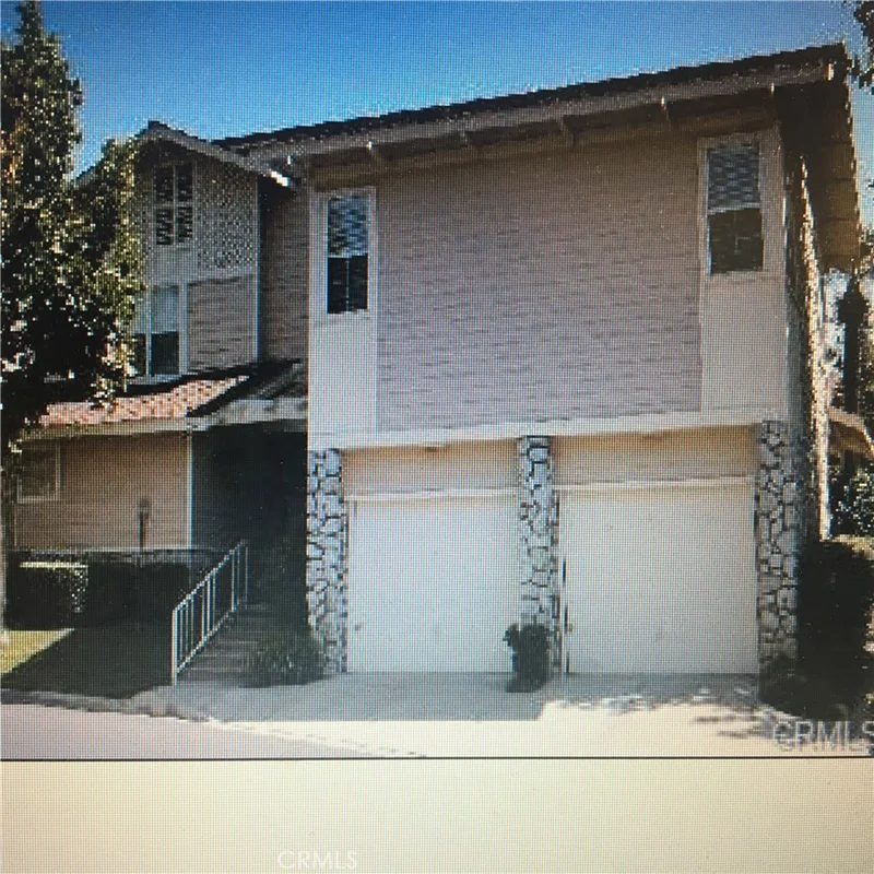 104 Chandler, Highland, CA 92346