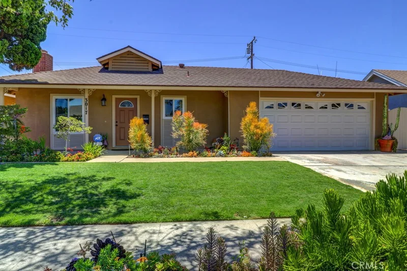 3017 Cleveland, Costa Mesa, CA 92626