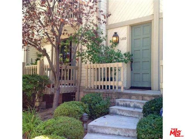11260 Camarillo, Toluca Lake, CA 91602