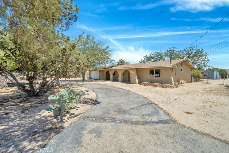 9131 6th, Hesperia, CA 92345