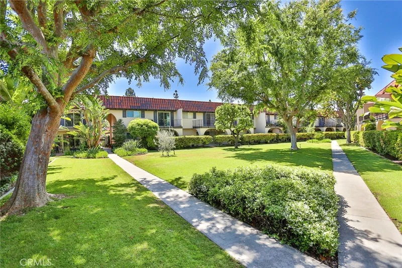 3019 Club House, Costa Mesa, CA 92626