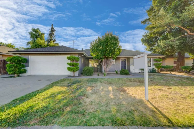 1023 Aram, Madera, CA 93637