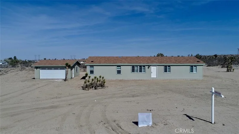 11573 Azure, Phelan, CA 92372