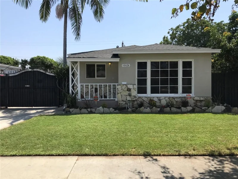 10026 San Juan, South Gate, CA 90280