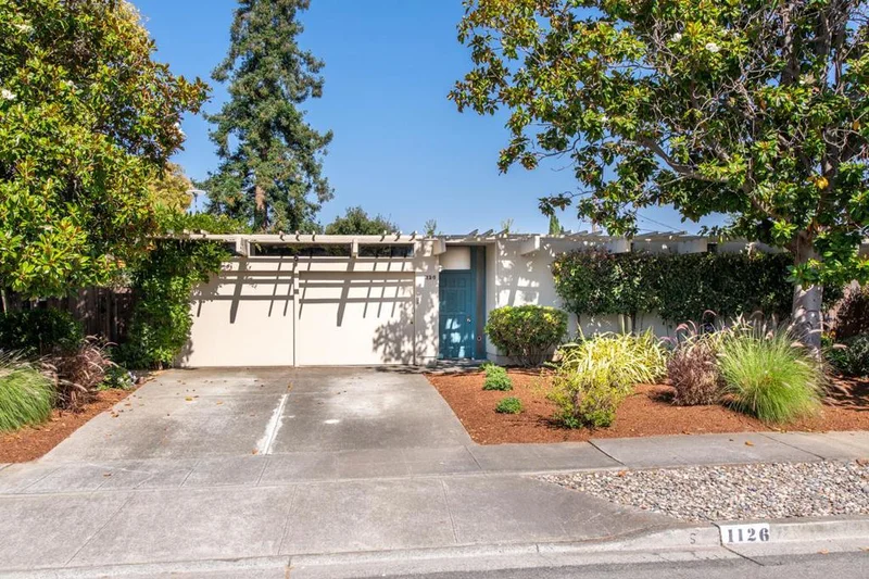 1126 Strawberry, Sunnyvale, CA 94087