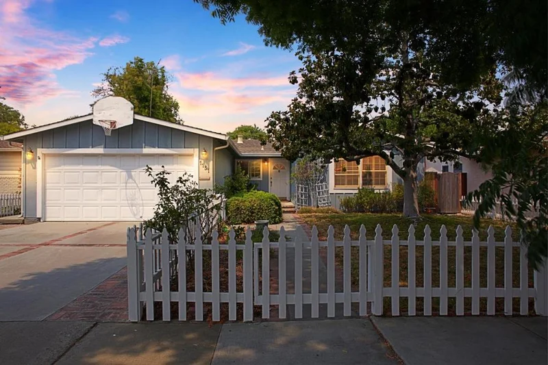 1151 Springfield, Campbell, CA 95008