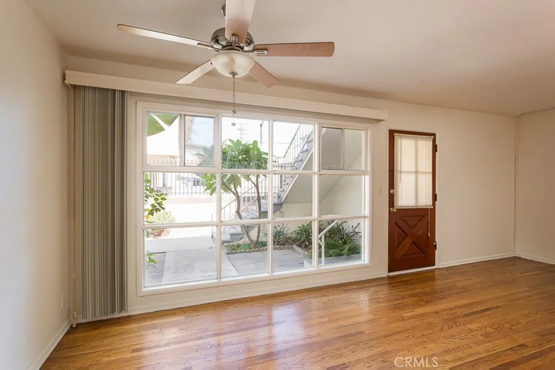1022 1st #5, Long Beach, CA 90802
