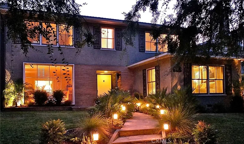 4315 Olive, Long Beach, CA 90807