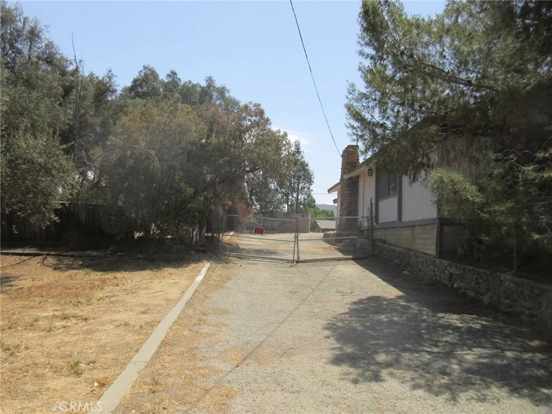 5074 Pedley, Riverside, CA 92509