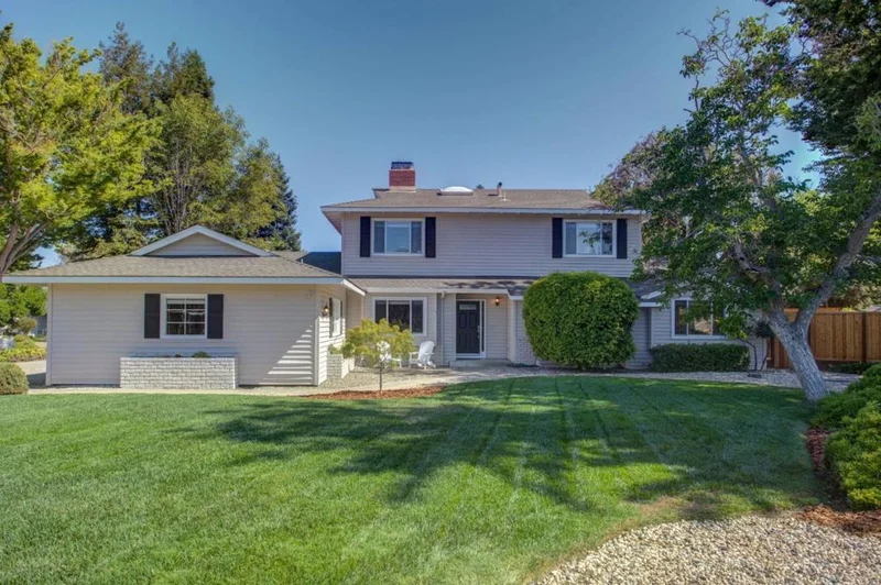 1847 Juarez, Los Altos, CA 94024