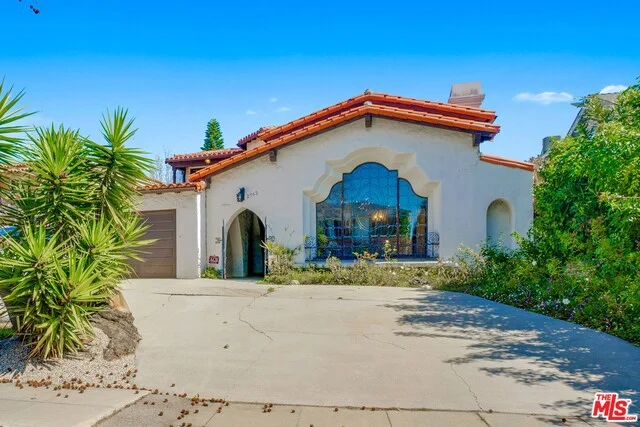 2742 Forrester, Los Angeles, CA 90064