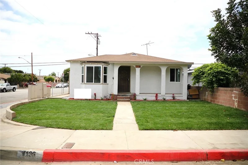 1136 204th, Torrance, CA 90502