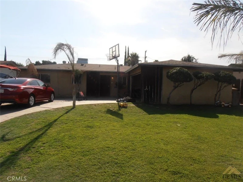4217 Kenny, Bakersfield, CA 93307