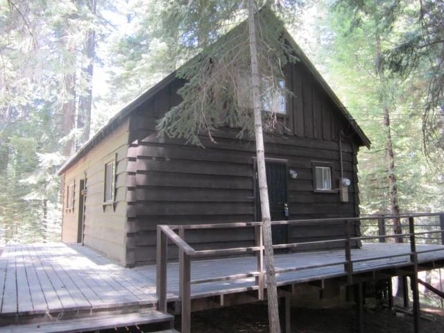 7729 Forest, Fish Camp, CA 93623