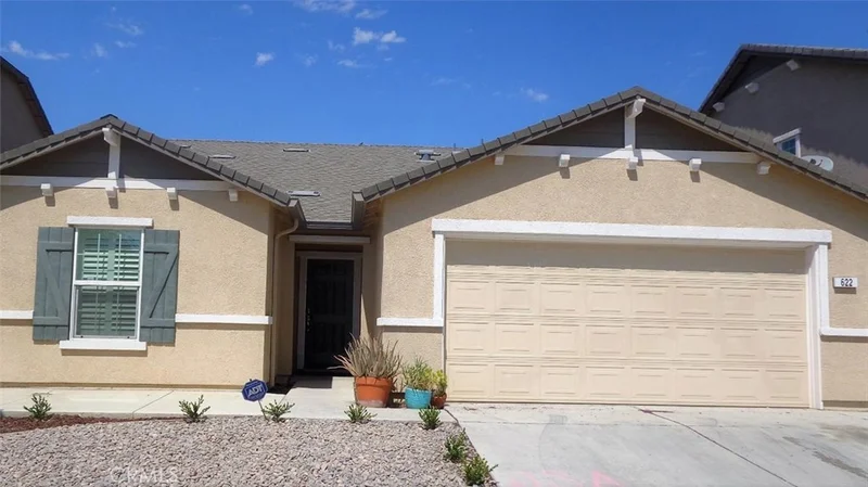 622 Hacienda, Madera, CA 93638