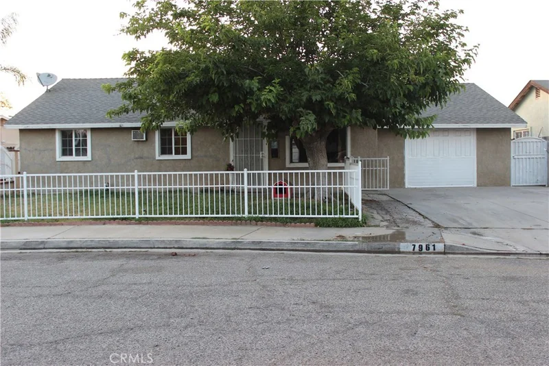 7961 Silverado, Riverside, CA 92503