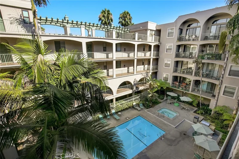 555 Maine #316, Long Beach, CA 90802