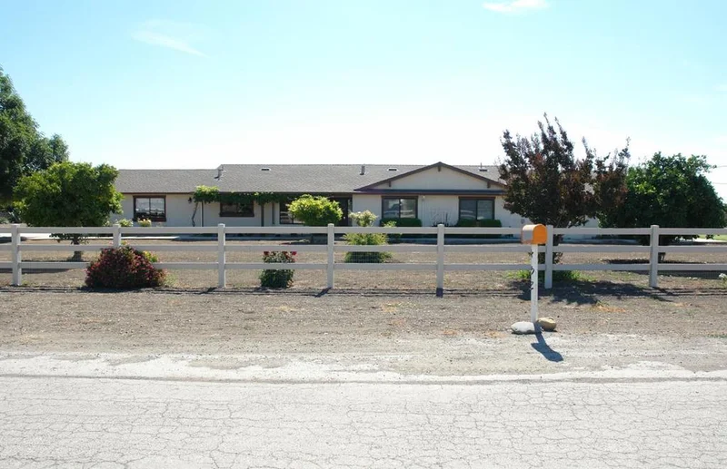433 Briggs Road, Hollister, CA 95023