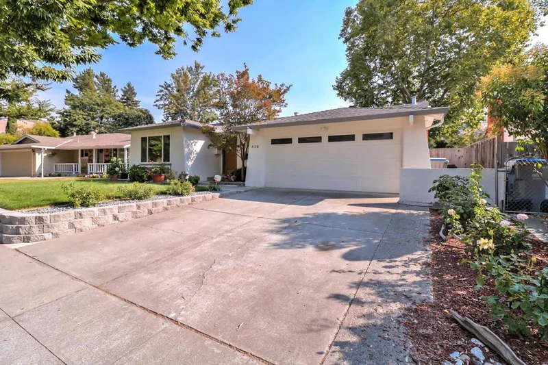 628 Cree, San Jose, CA 95123