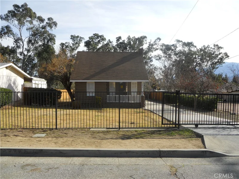 562 Woodland, Banning, CA 92220