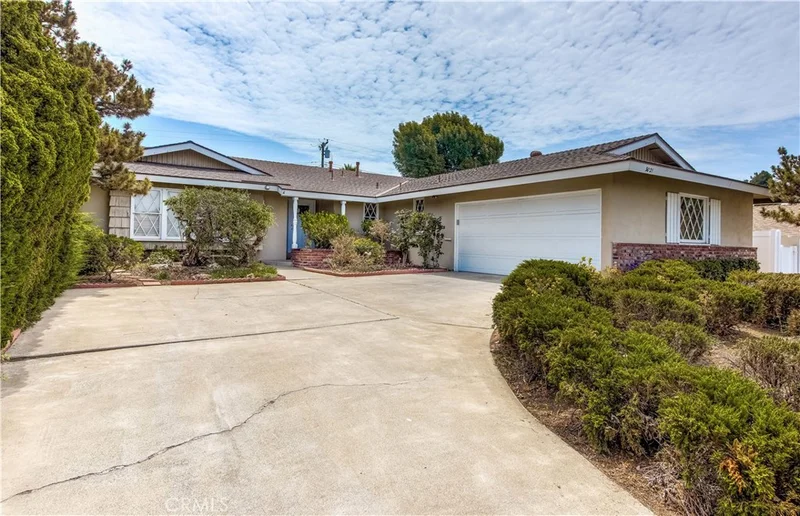 3021 Butterfield, Orange, CA 92865