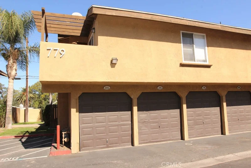 779 Gianni #103, Corona, CA 92879