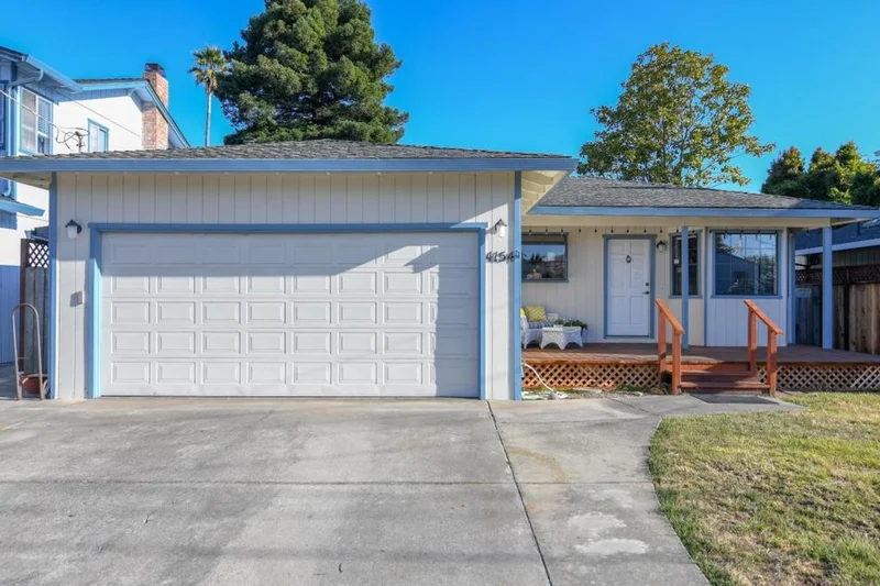 4154 Gladys, Santa Cruz, CA 95062