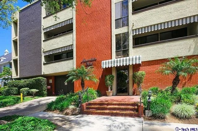 125 Mountain #210, Glendale, CA 91202