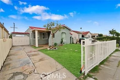 6319 4th, Los Angeles, CA 90043