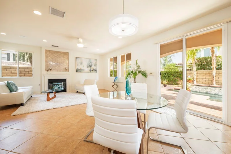 544 Vista Azul, Palm Desert, CA 92260