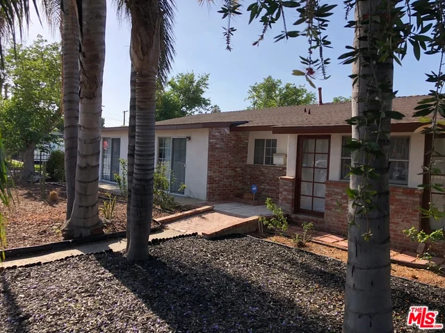 22939 Vanowen, Los Angeles, CA 91307