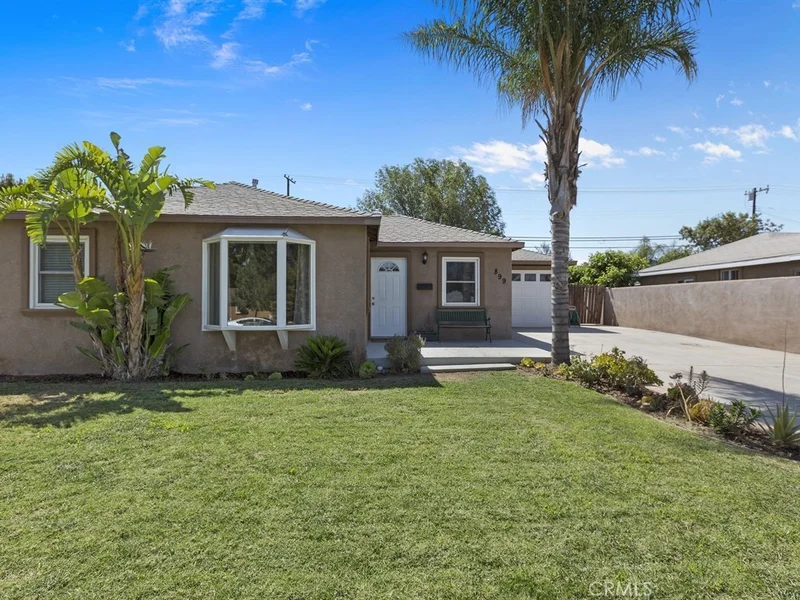 899 Via Bernardo, Corona, CA 92882
