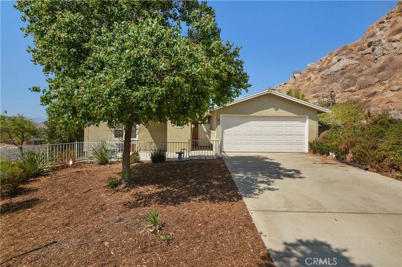 10065 California, Riverside, CA 92503