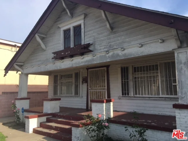 416 55th, Los Angeles, CA 90037