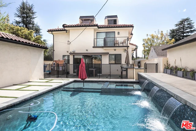 12317 Collins, Valley Glen, CA 91607
