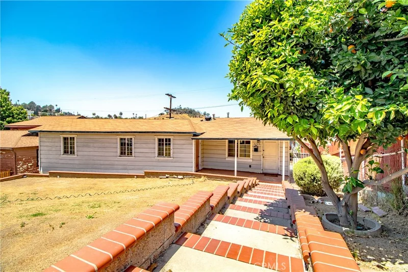5245 Coney, El Sereno, CA 90032