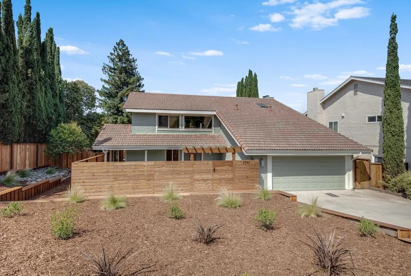 2747 Klein, San Jose, CA 95148