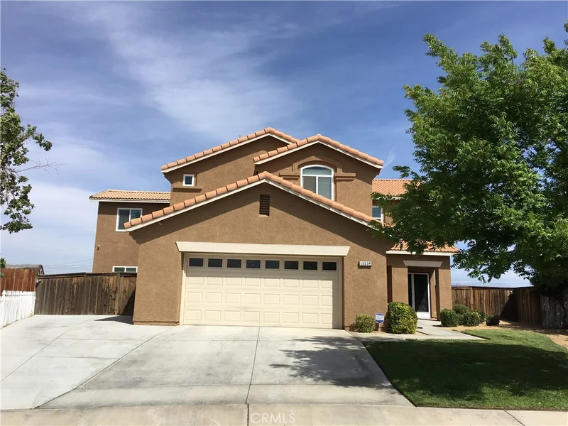 12239 Half Moon, Victorville, CA 92392