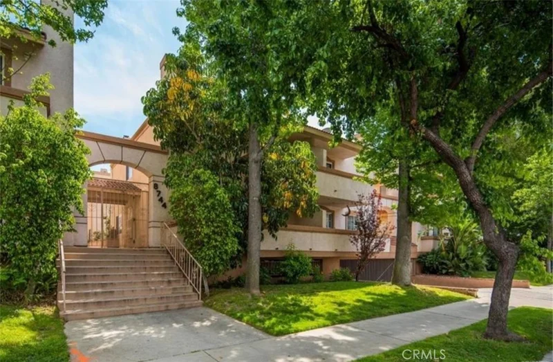 8744 Darby #15, Northridge, CA 91325