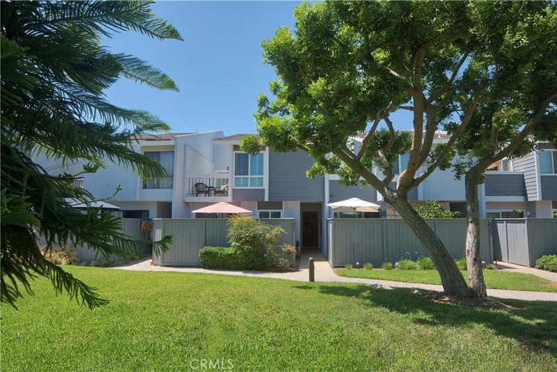 627 Danube, Costa Mesa, CA 92626