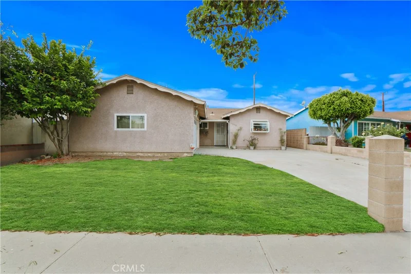 11418 206th, Lakewood, CA 90715