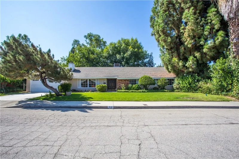 518 Camino Real, Redlands, CA 92373